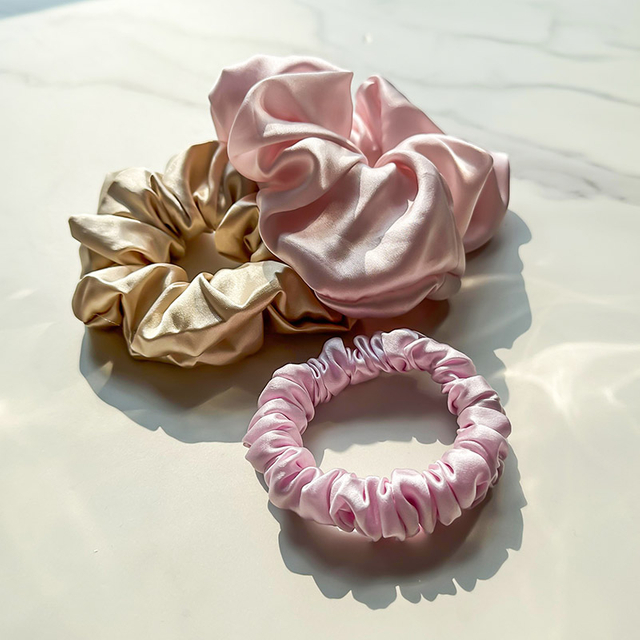 مجموعة ربطات شعر حريرية فاخرة وصديقة للشعر 22 ربطة شعر حريرية من Momme 100% التوت النقي 22 Momme 100% ربطة شعر حريرية نقية